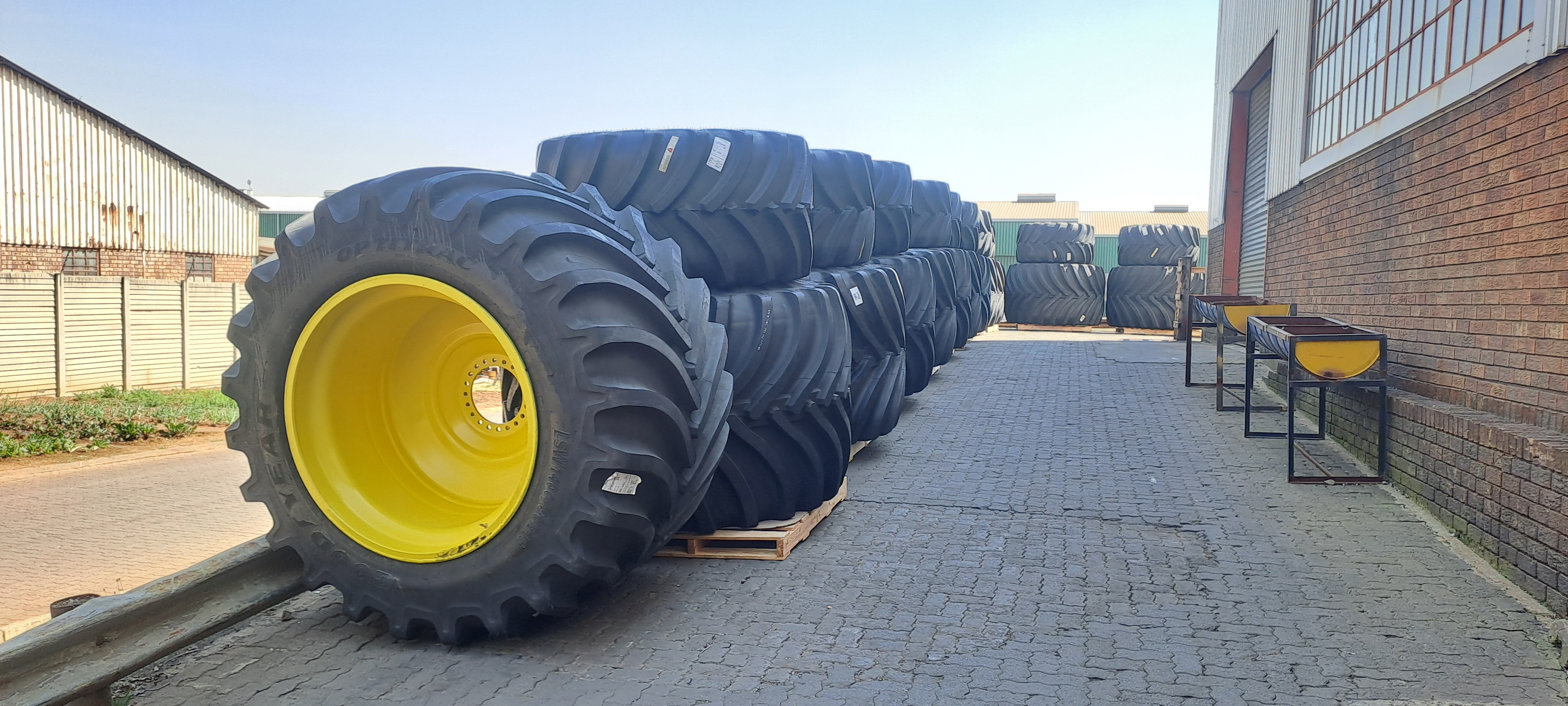 Goodyear LSW tyres and wheels prepared for agricultural work
