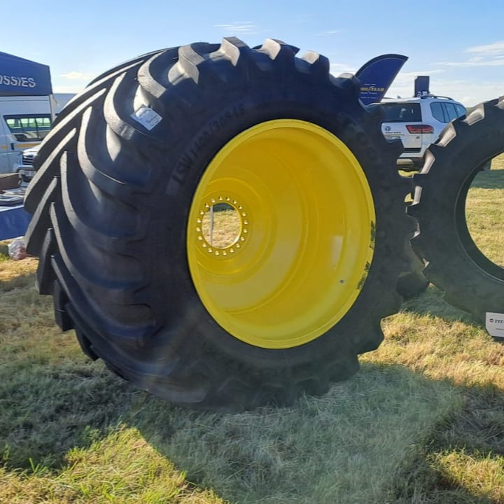 Large Goodyear LSW agricultural tyre with yellow rim